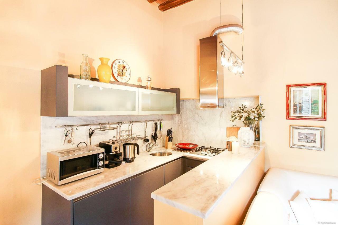 Apartment Guinigi With Private Courtyard Lucca Ngoại thất bức ảnh