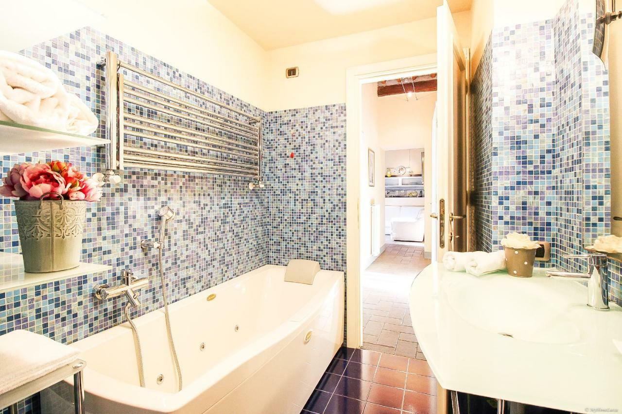 Apartment Guinigi With Private Courtyard Lucca Ngoại thất bức ảnh